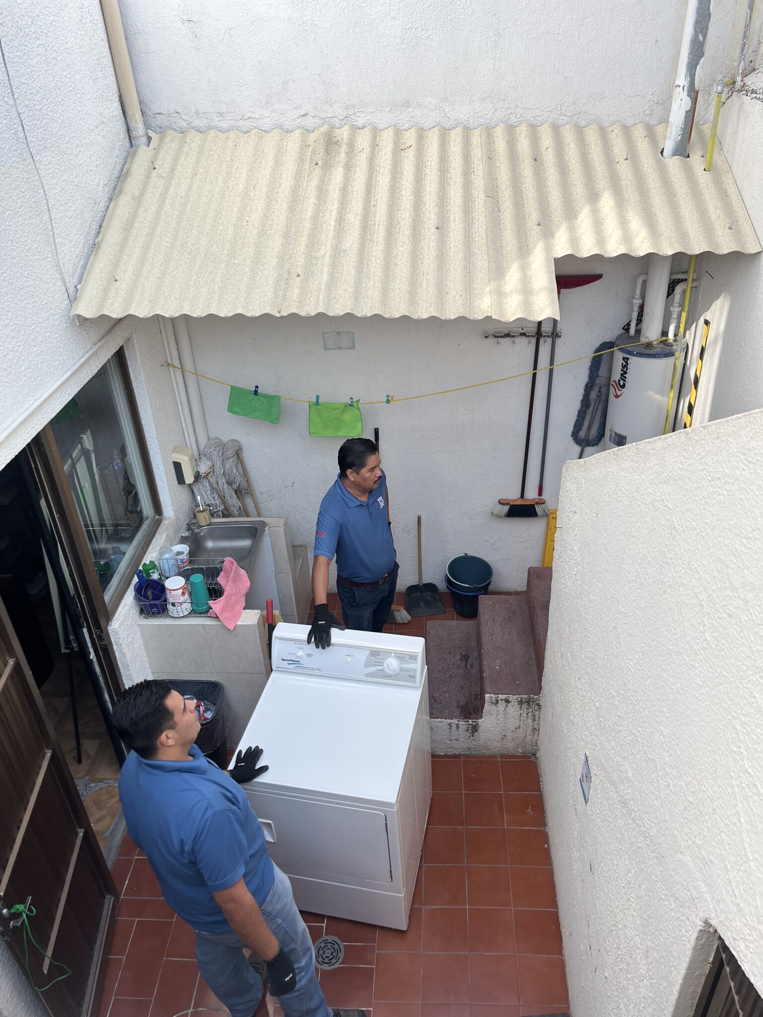 20241212_160329677_iOS